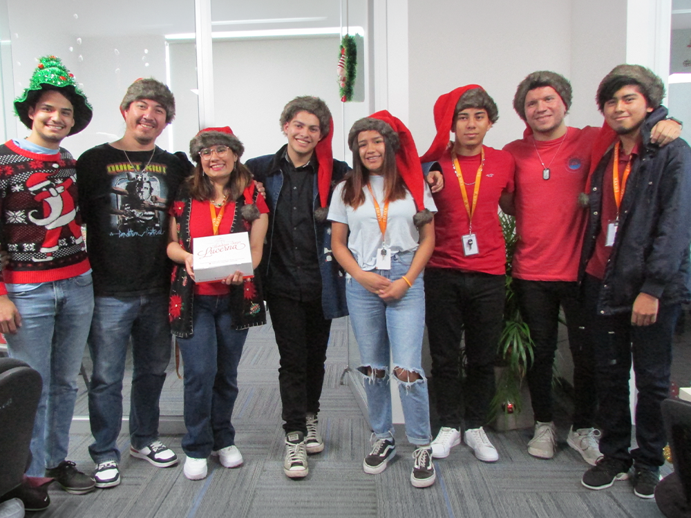 00023-xmas-2022