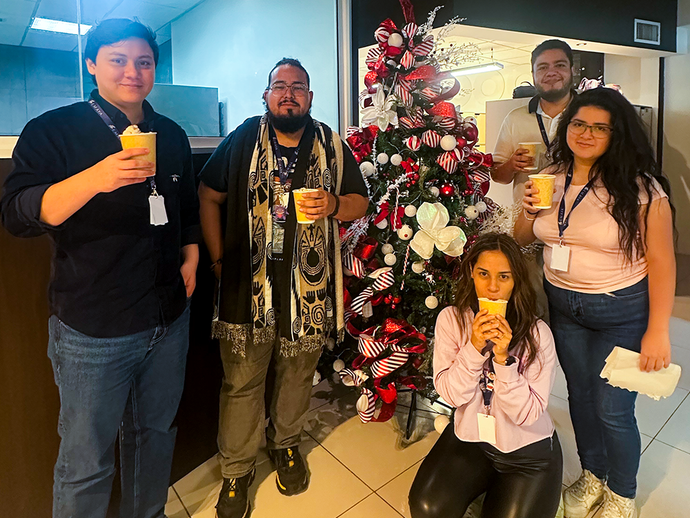 00103-xmas-2025