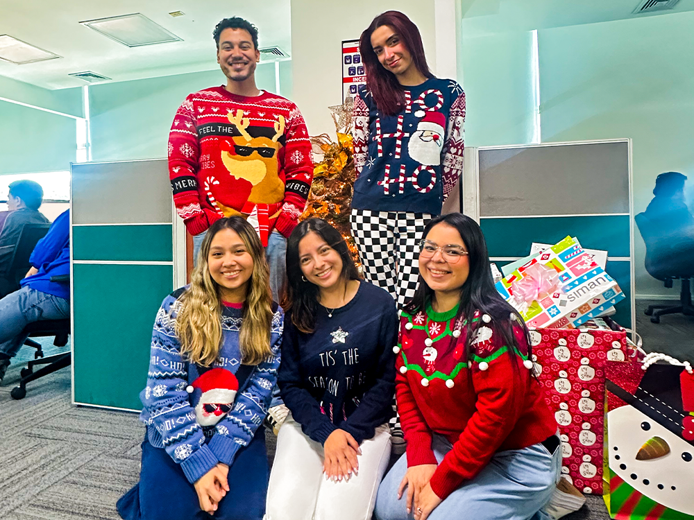 00112-xmas-2025